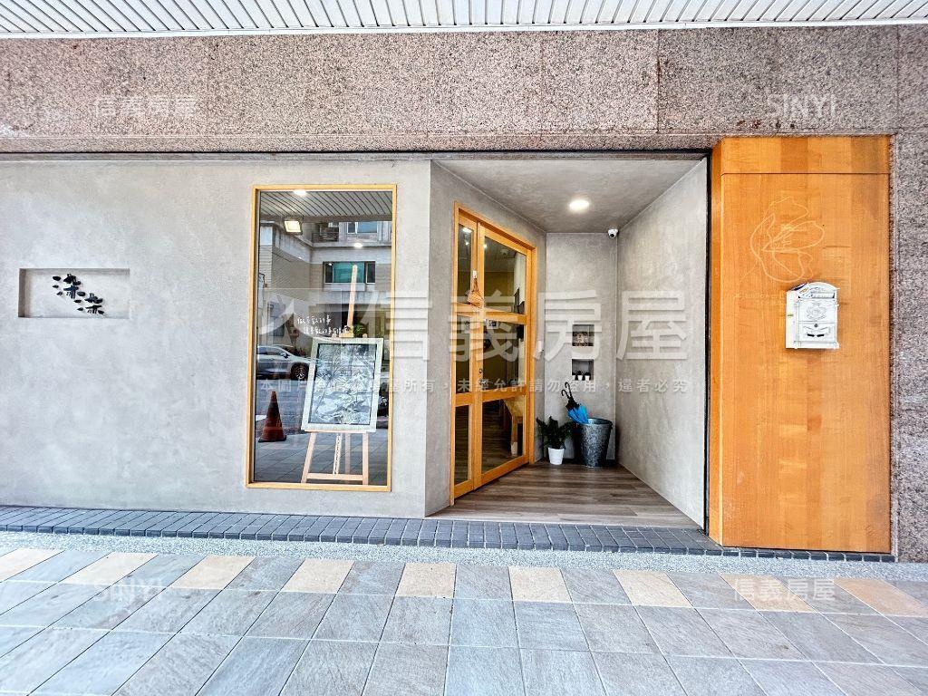 近向上路邊間大面寬金店面房屋室內格局與周邊環境