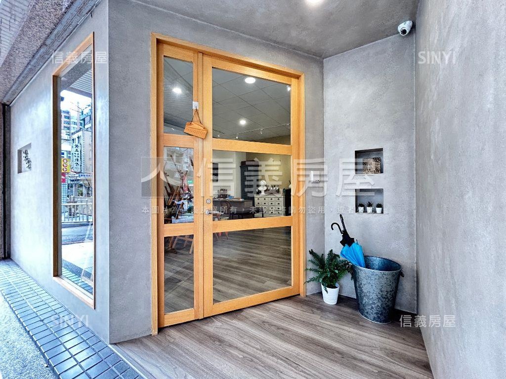 近向上路邊間大面寬金店面房屋室內格局與周邊環境