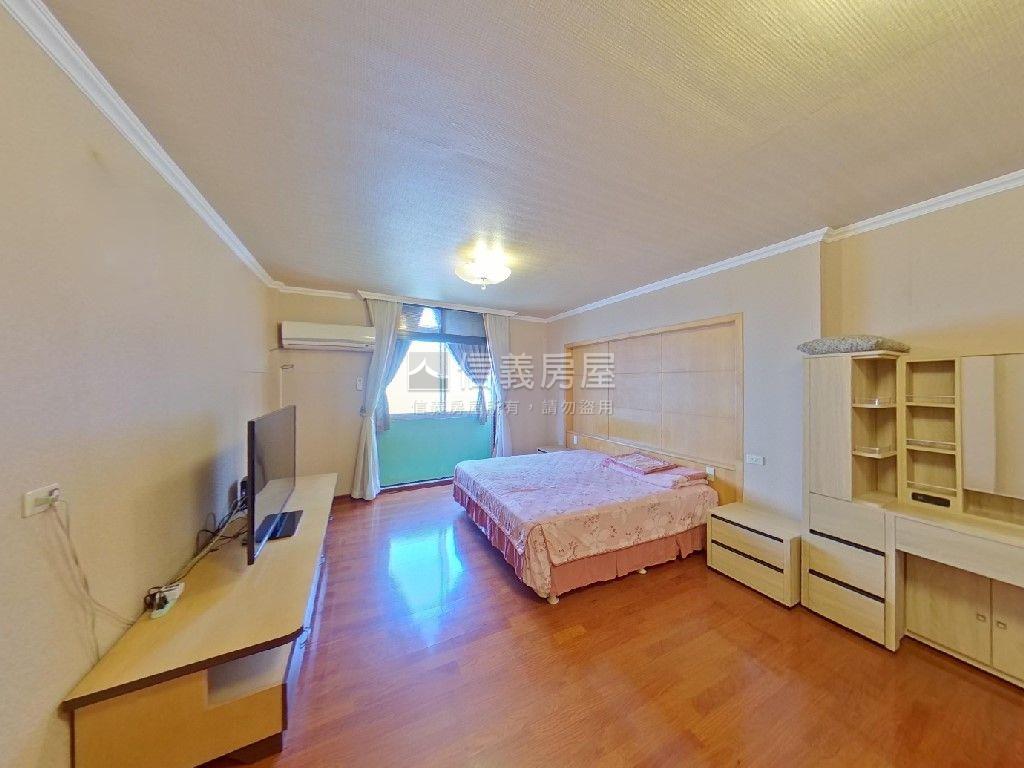 近南北管公園透天房屋室內格局與周邊環境