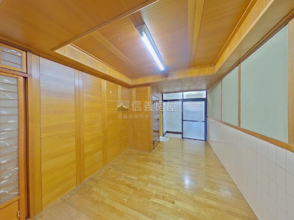 近南北管公園透天房屋室內格局與周邊環境
