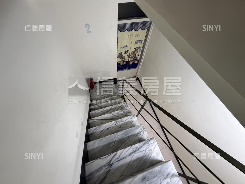 西門收租角窗墅房屋室內格局與周邊環境
