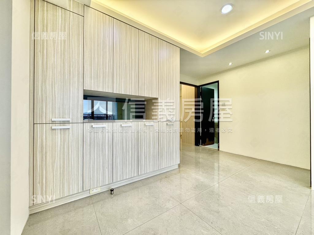 彩虹城兩房車位視野戶房屋室內格局與周邊環境