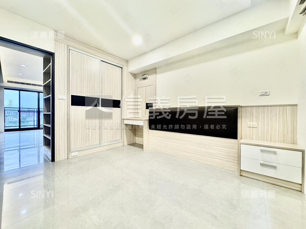 彩虹城兩房車位視野戶房屋室內格局與周邊環境