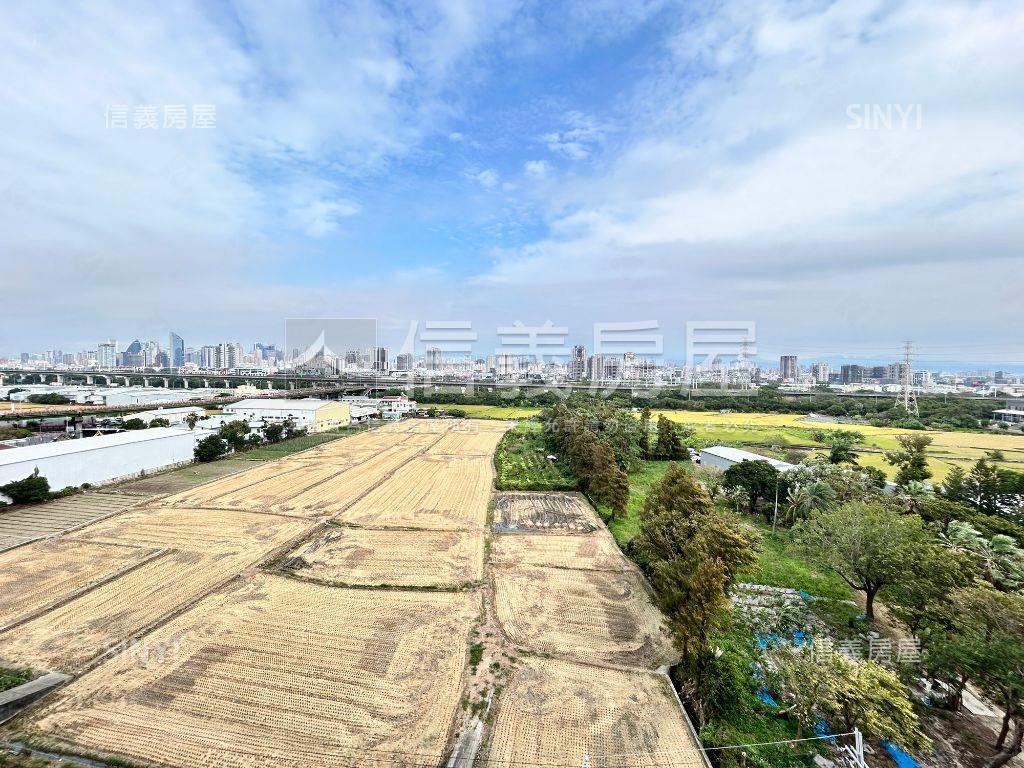 彩虹城兩房車位視野戶房屋室內格局與周邊環境