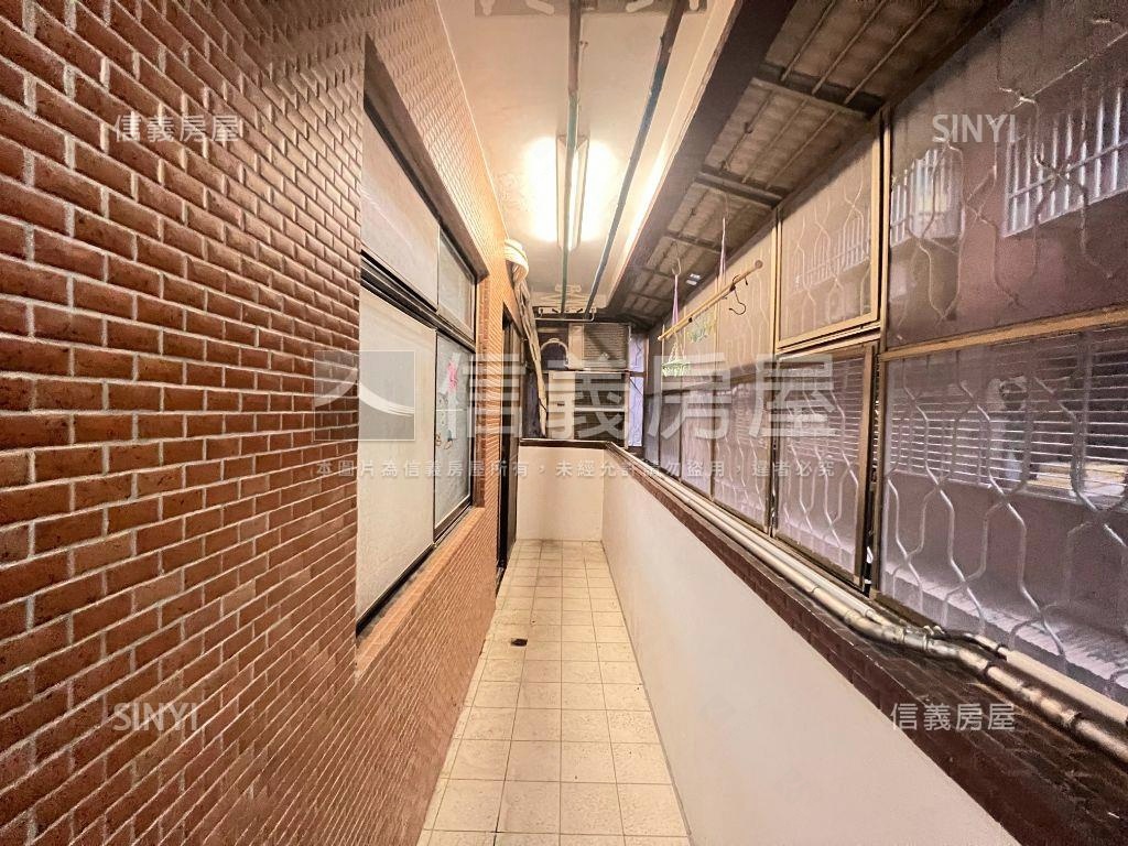 景華名人電梯４房房屋室內格局與周邊環境