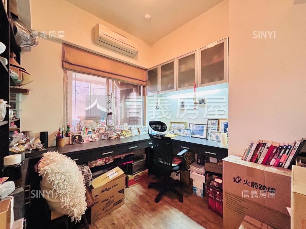 明亮千葉園三房車位。綠意房屋室內格局與周邊環境