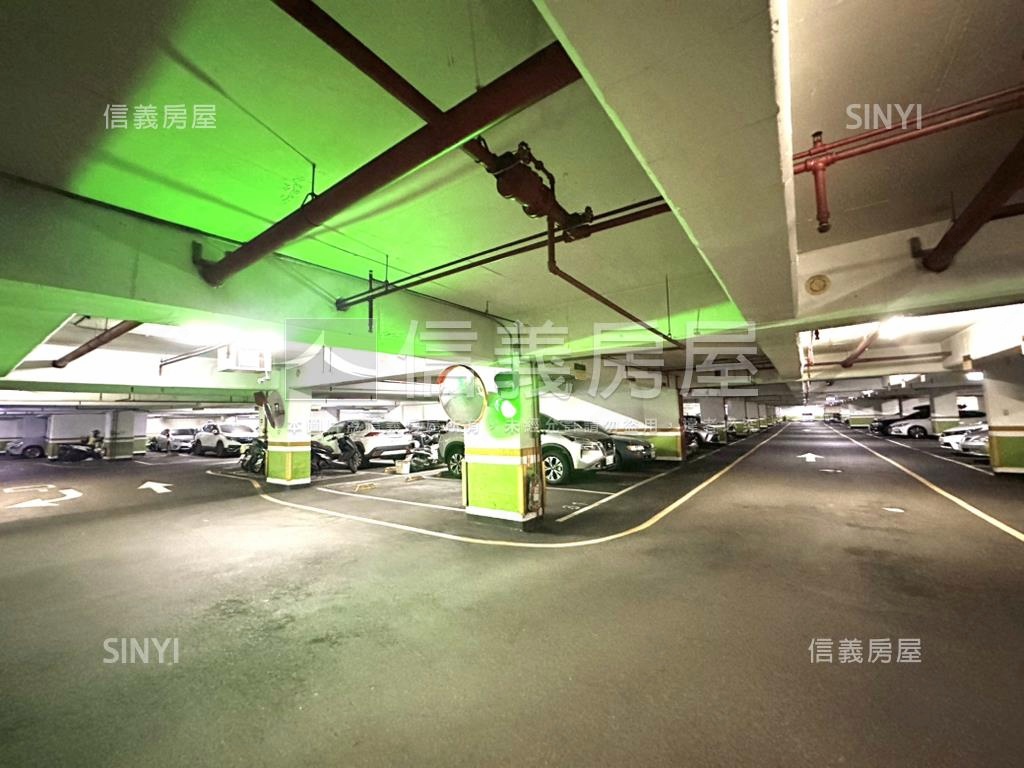 面公園視野棒‧三房車位房屋室內格局與周邊環境