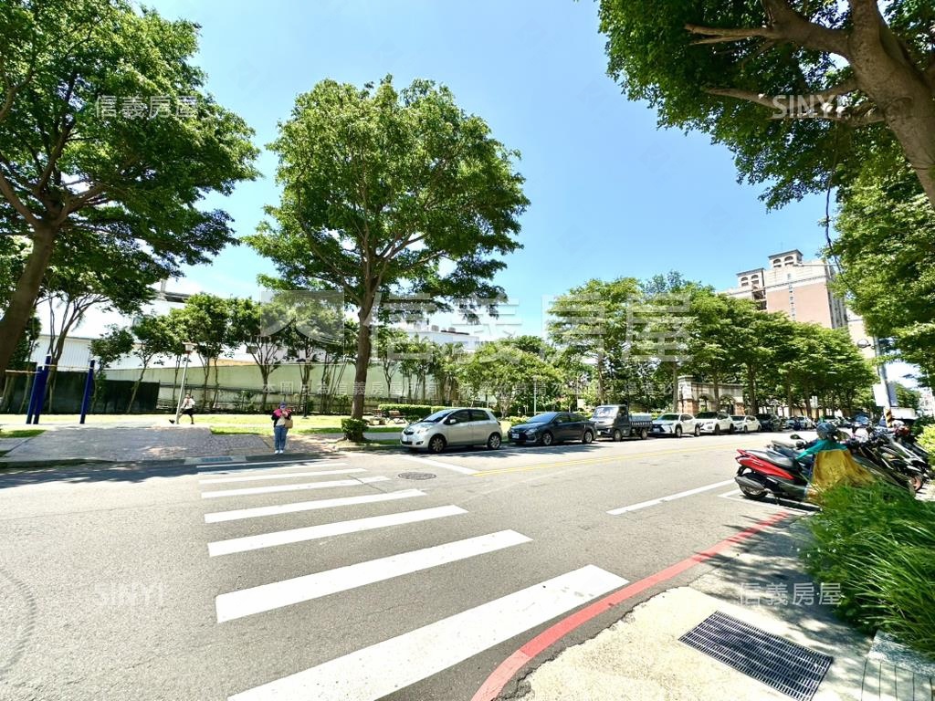 面公園視野棒‧三房車位房屋室內格局與周邊環境