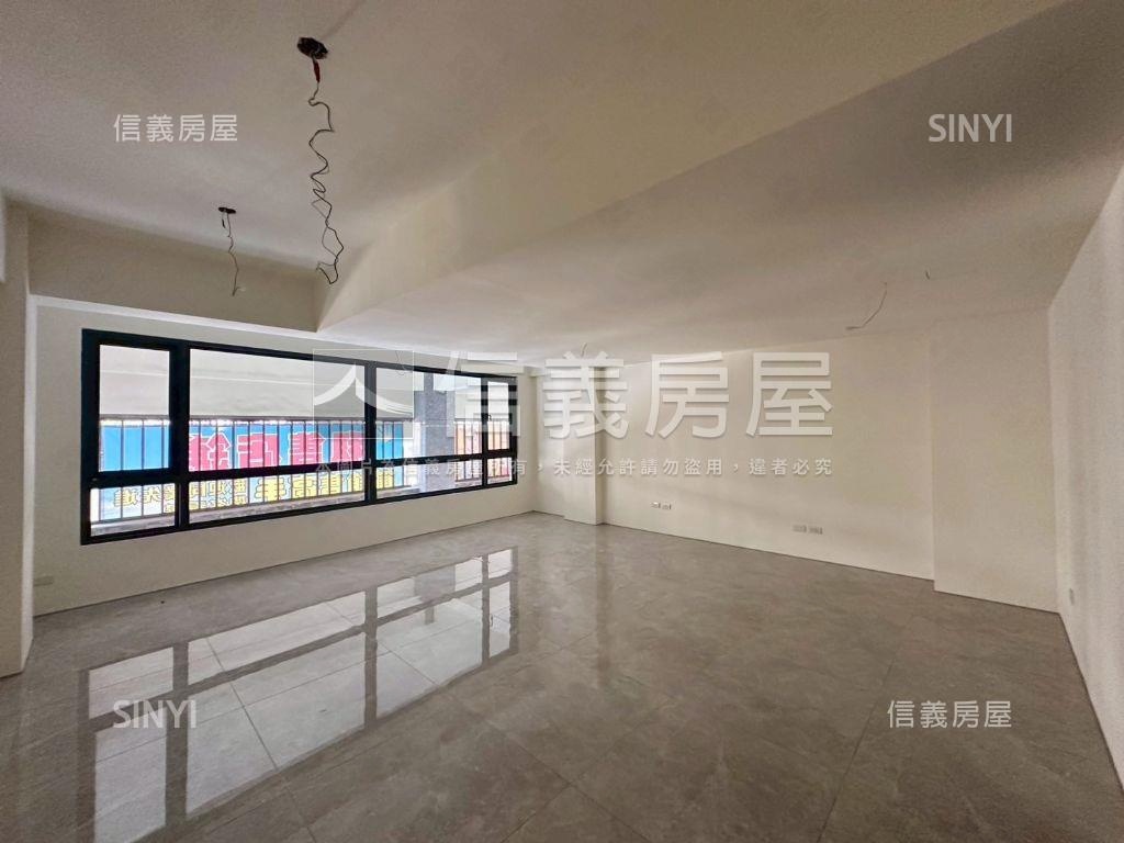 ★全新正南屯路金店面房屋室內格局與周邊環境