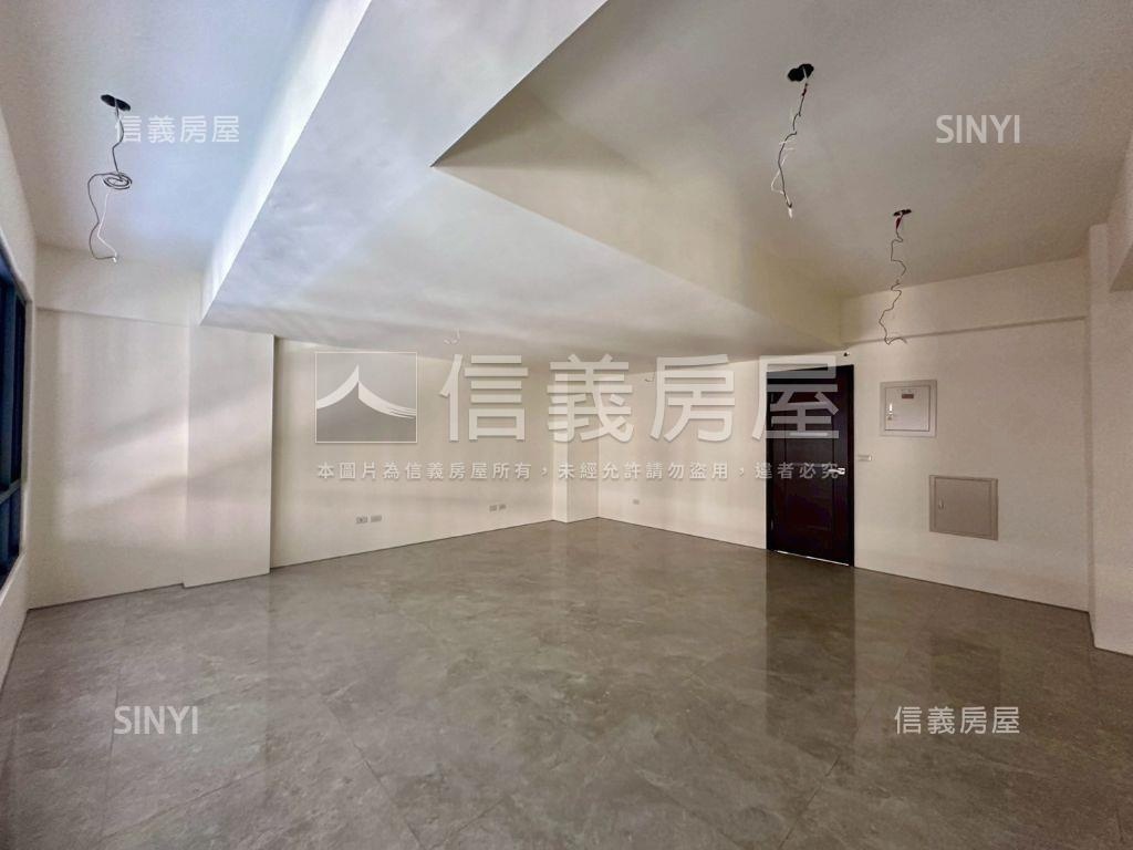★全新正南屯路金店面房屋室內格局與周邊環境