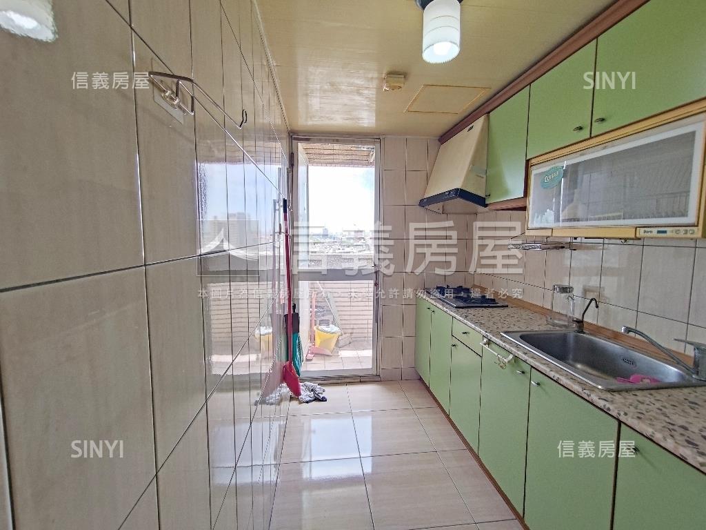 敦王明珠三房平車房屋室內格局與周邊環境