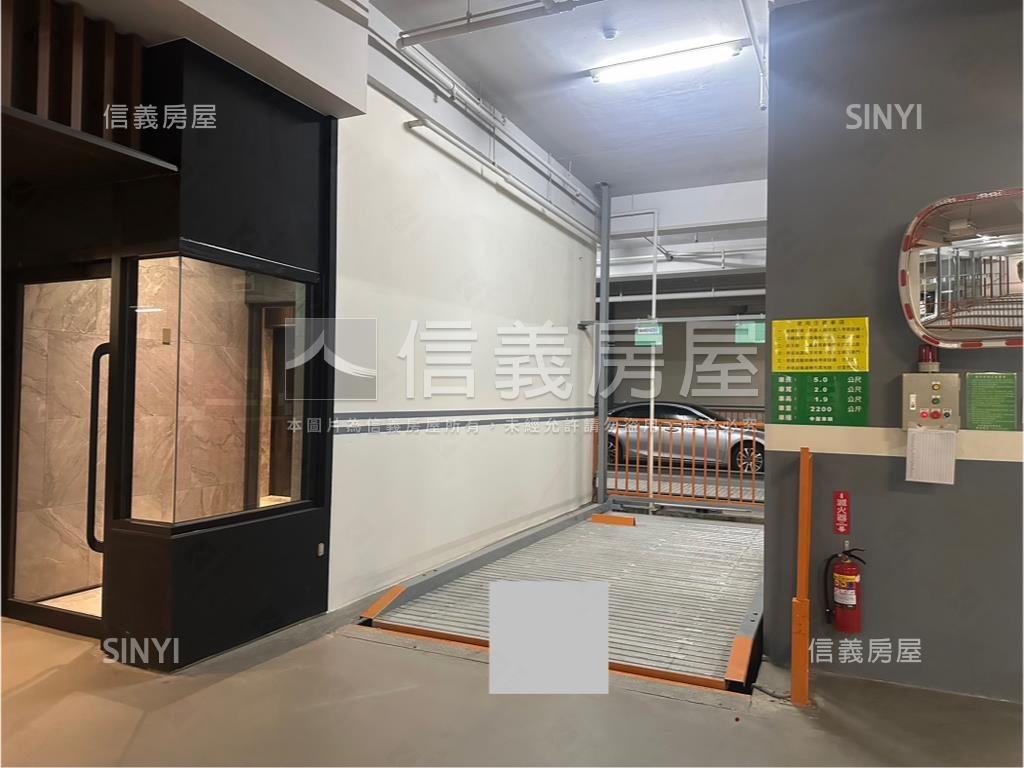 近捷運｜文心１號２房車位房屋室內格局與周邊環境
