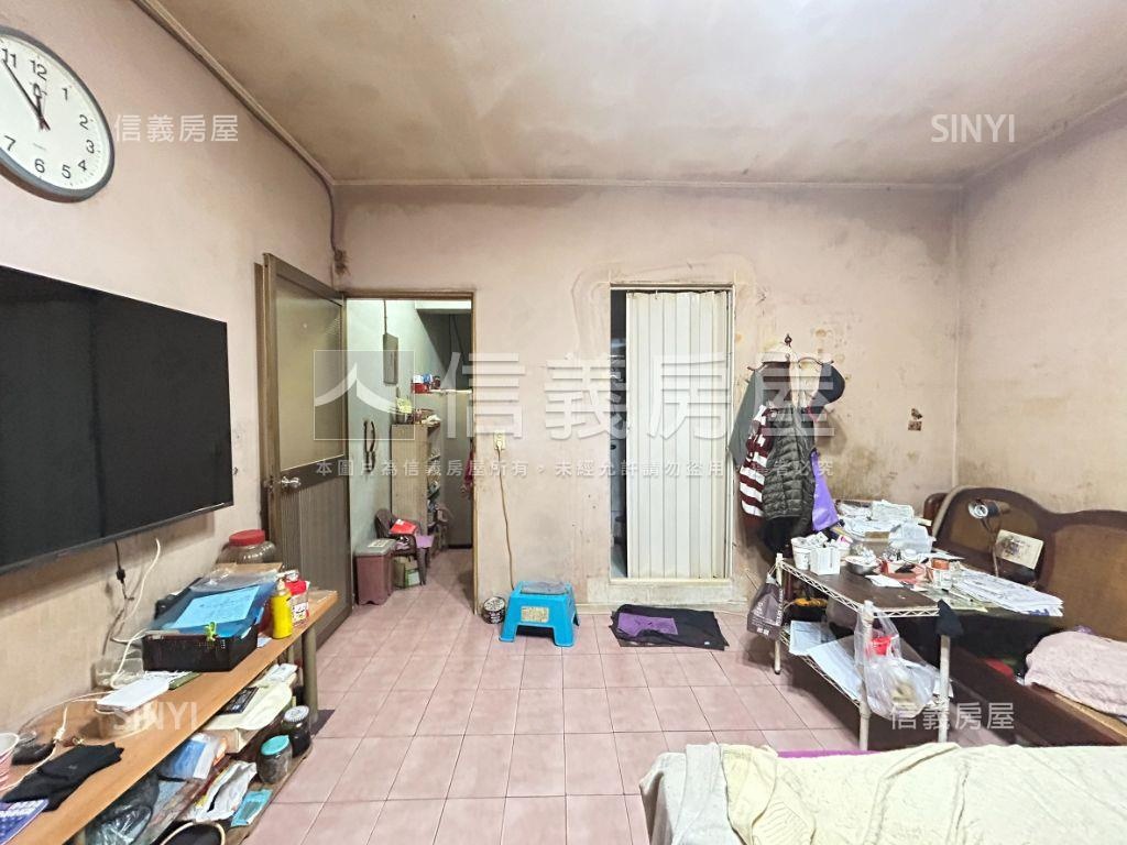 親親影城十米活路五樓透店房屋室內格局與周邊環境