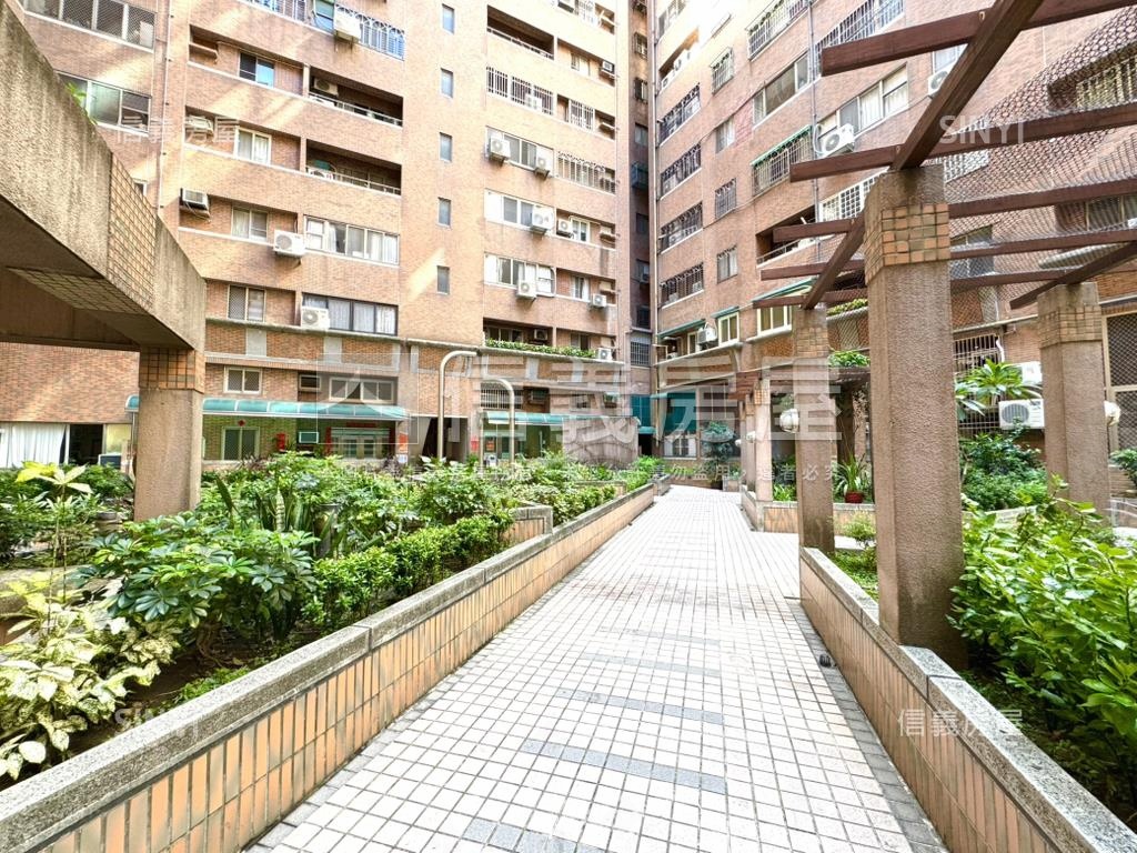 大三元四房附平車房屋室內格局與周邊環境