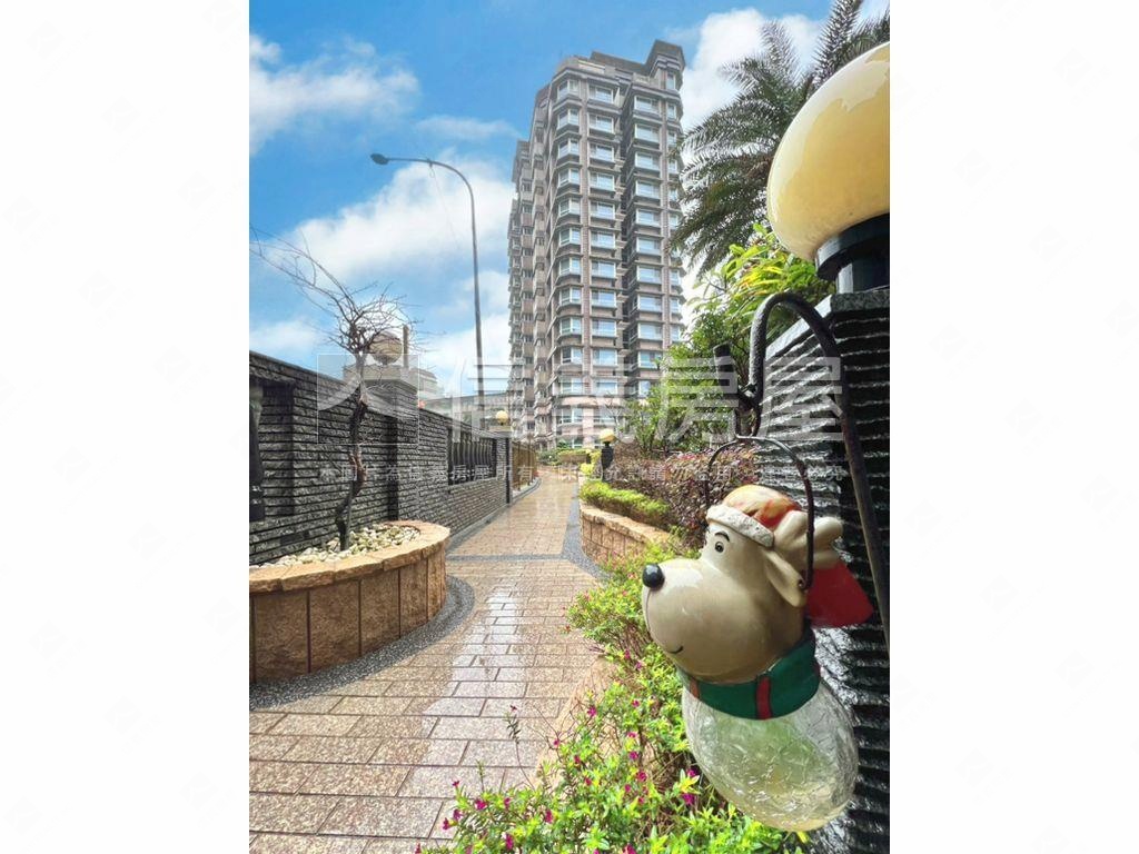 玉上園。尊爵氣派大四房房屋室內格局與周邊環境