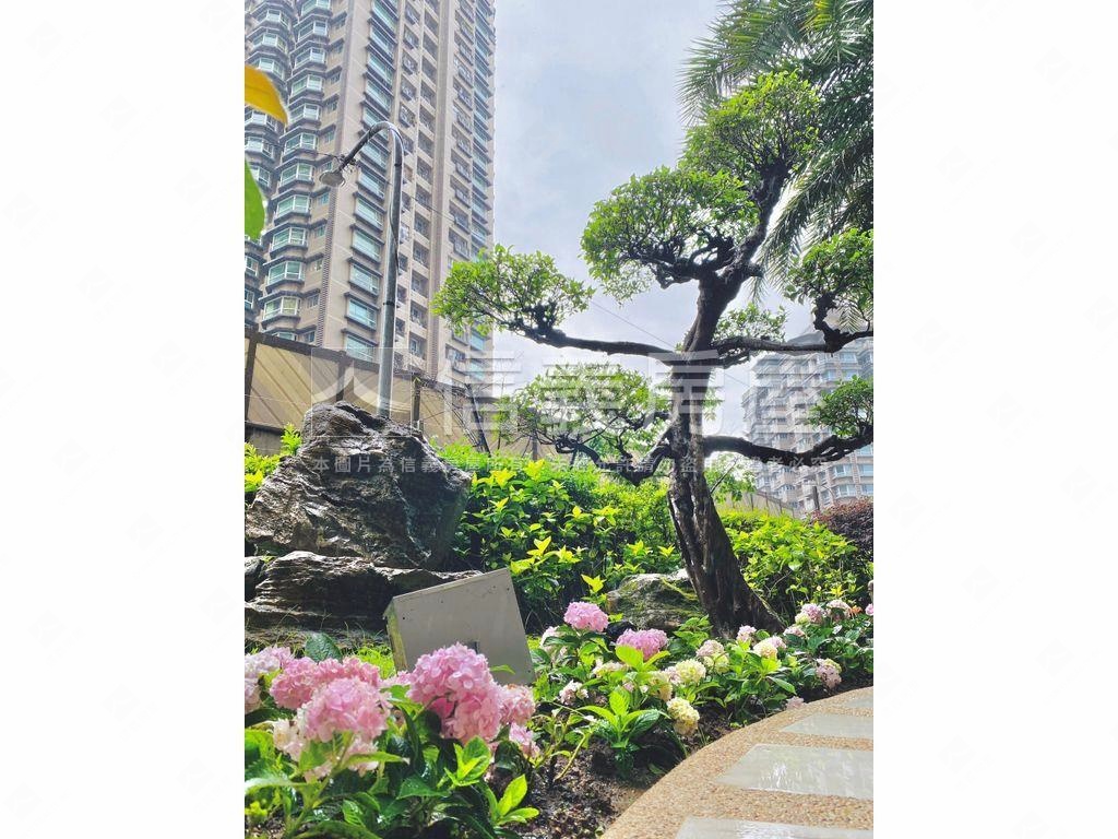 玉上園。尊爵氣派大四房房屋室內格局與周邊環境