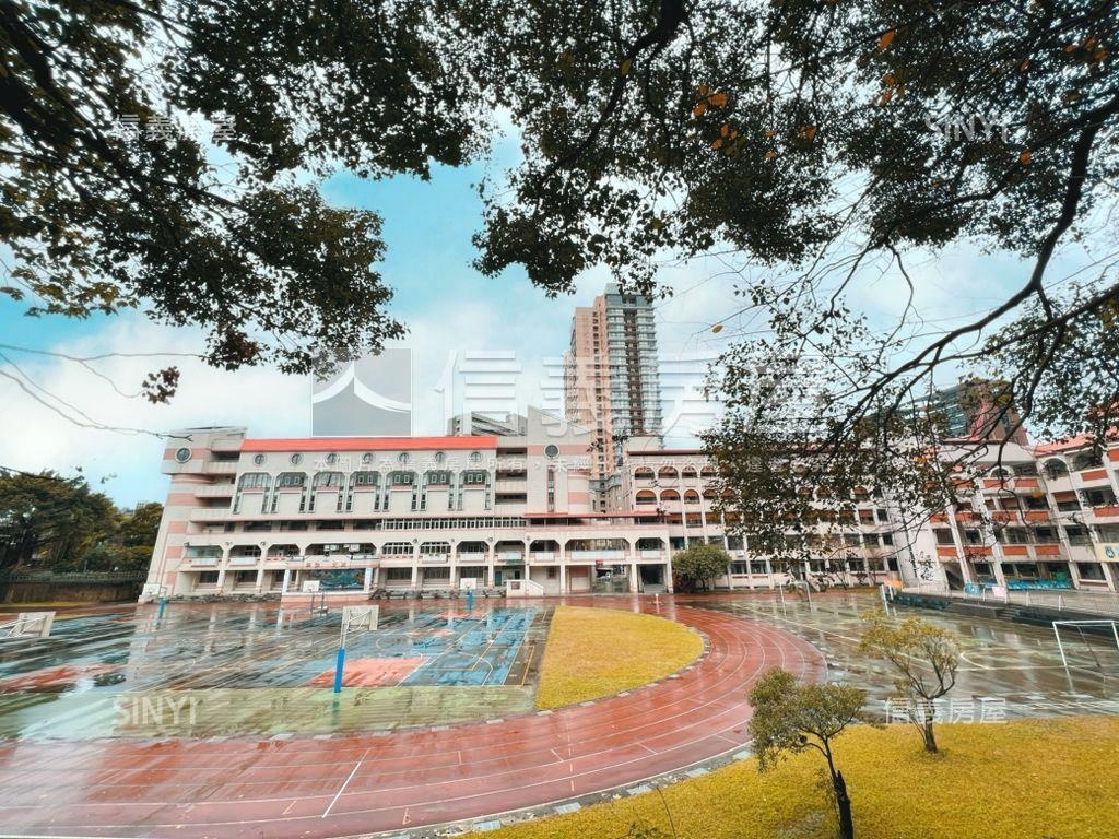 玉上園。尊爵氣派大四房房屋室內格局與周邊環境