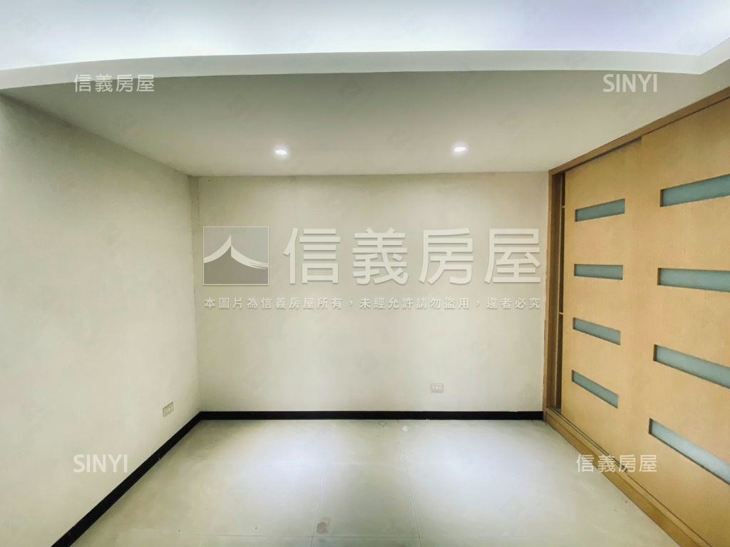 潛力信義一樓大空間房屋室內格局與周邊環境