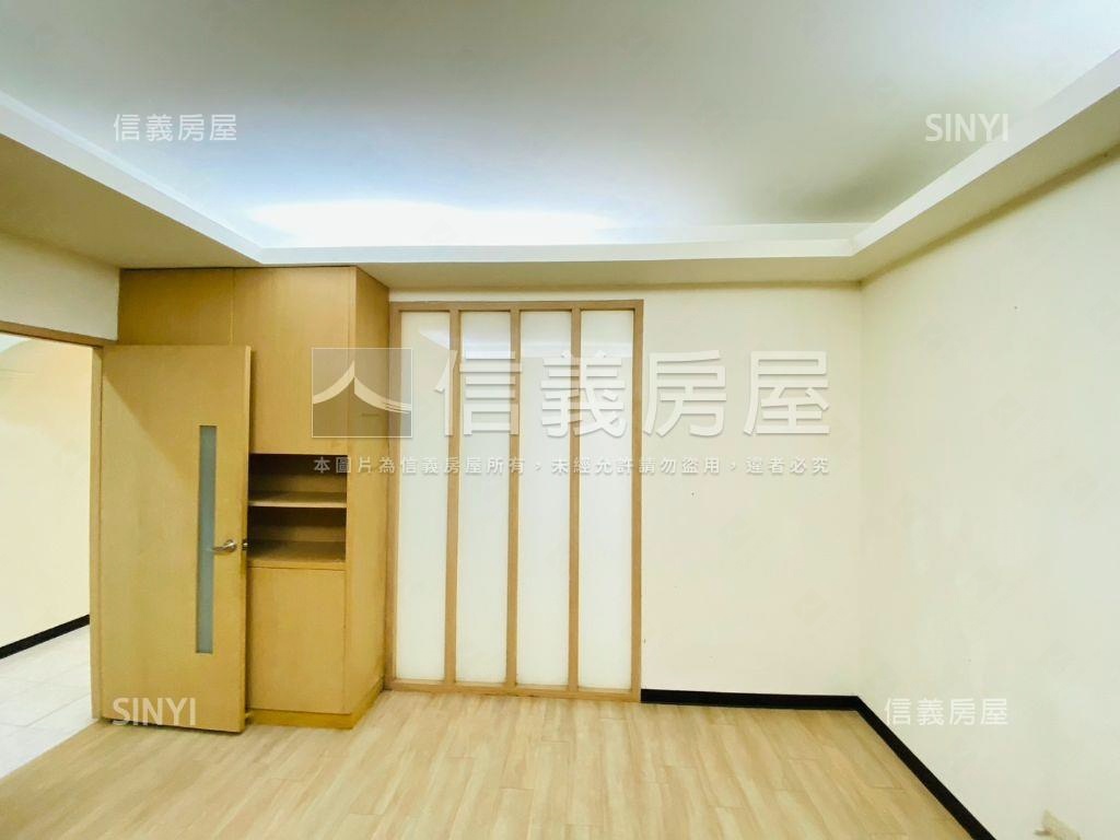 潛力信義一樓大空間房屋室內格局與周邊環境