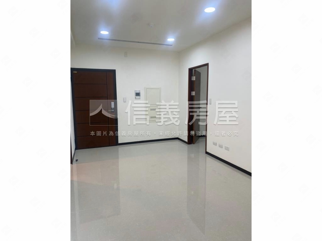 千曜學管理電梯套房＋車位房屋室內格局與周邊環境