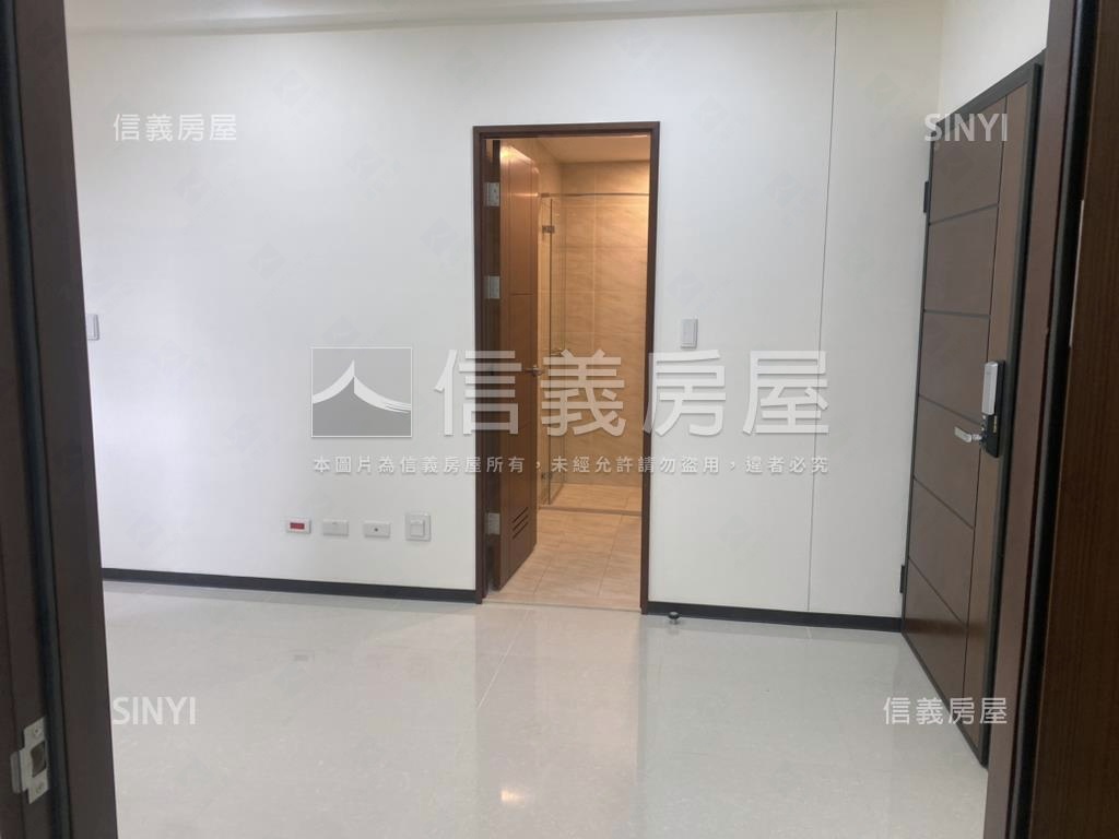 千曜學管理電梯套房＋車位房屋室內格局與周邊環境