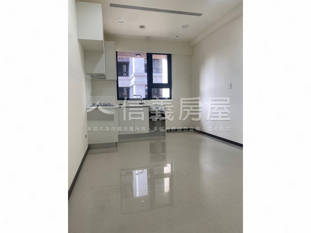 千曜學管理電梯套房＋車位房屋室內格局與周邊環境