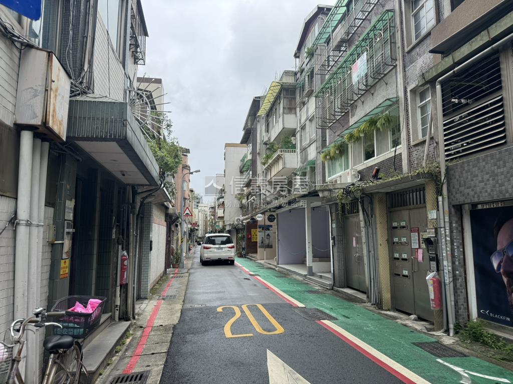 師大雲和面寬店辦房屋室內格局與周邊環境