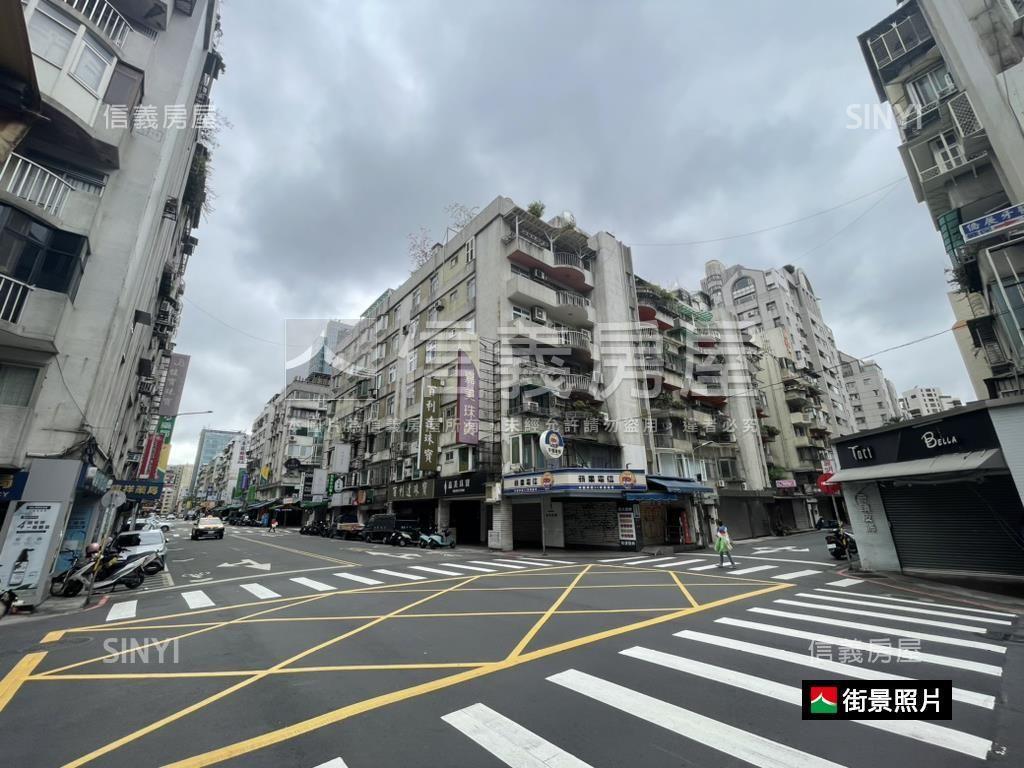 忠孝２１６巷人潮住辦二樓房屋室內格局與周邊環境