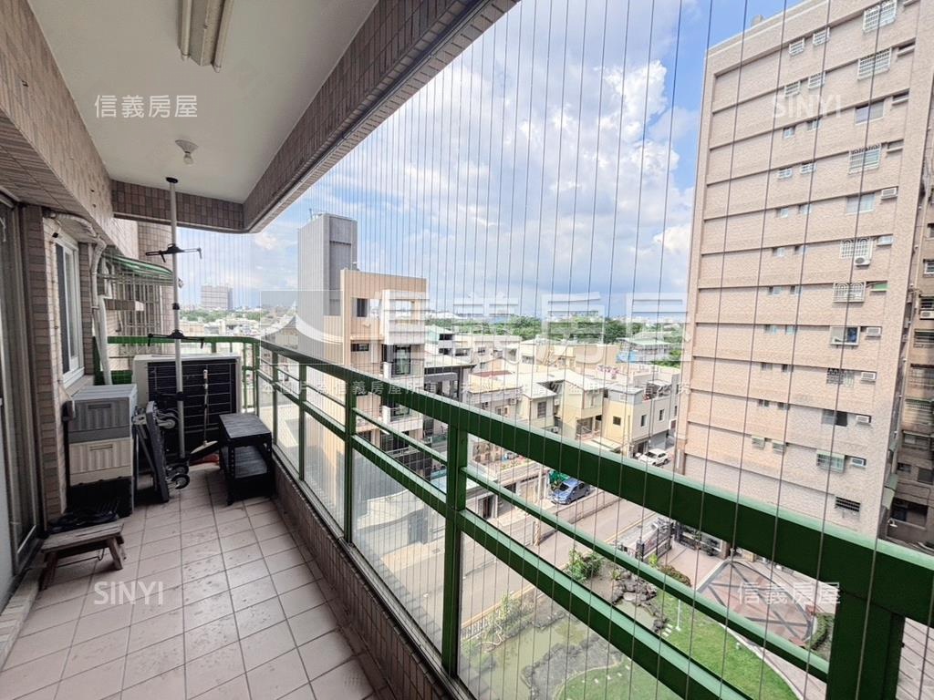 近衛武營綠世界景觀美四房房屋室內格局與周邊環境