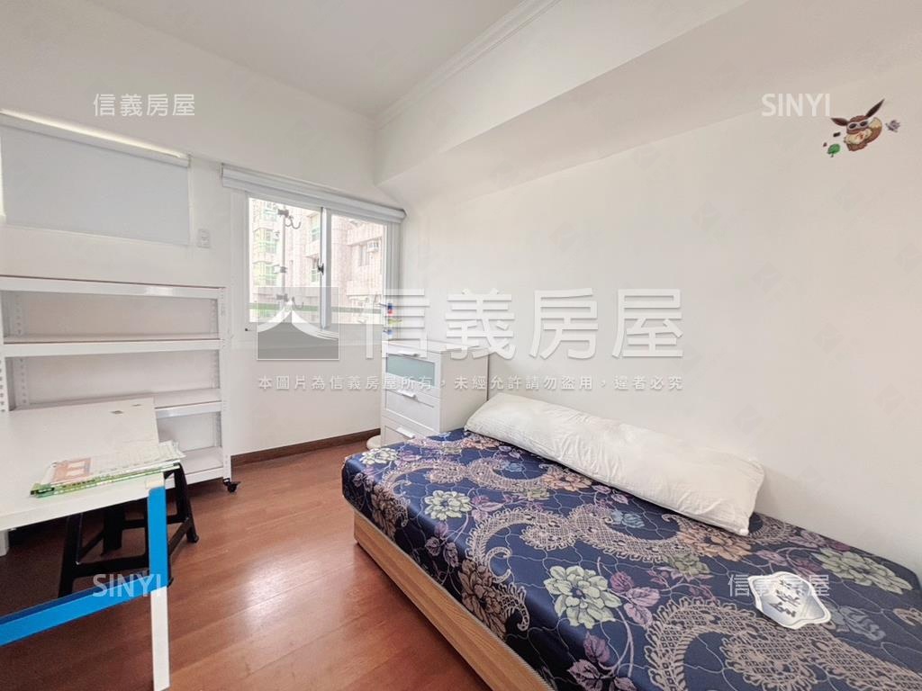 近衛武營綠世界景觀美四房房屋室內格局與周邊環境