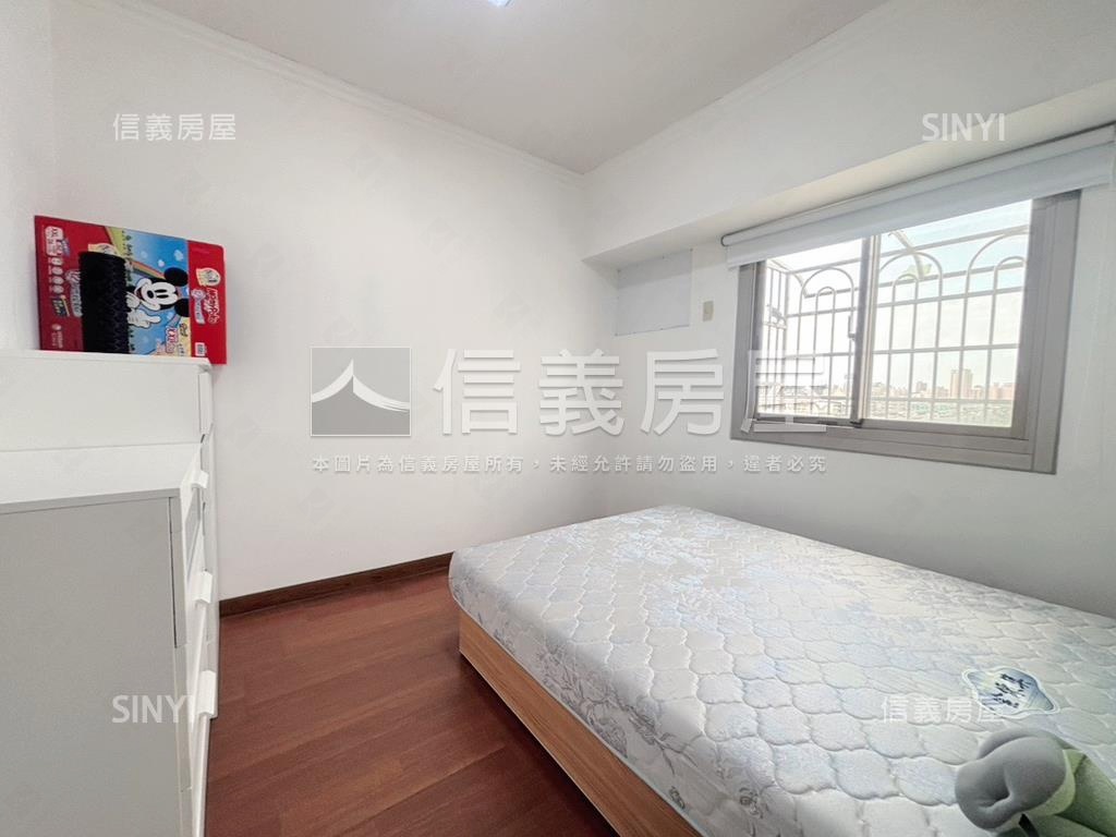 近衛武營綠世界景觀美四房房屋室內格局與周邊環境