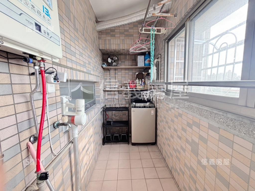 近衛武營綠世界景觀美四房房屋室內格局與周邊環境