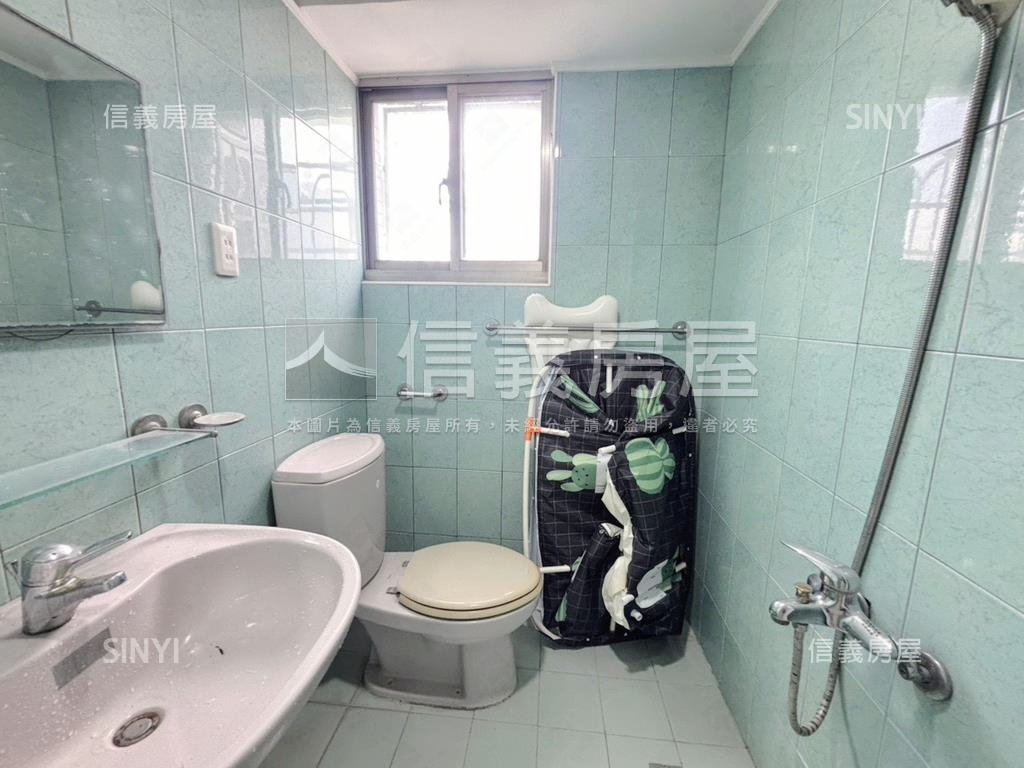 近衛武營綠世界景觀美四房房屋室內格局與周邊環境