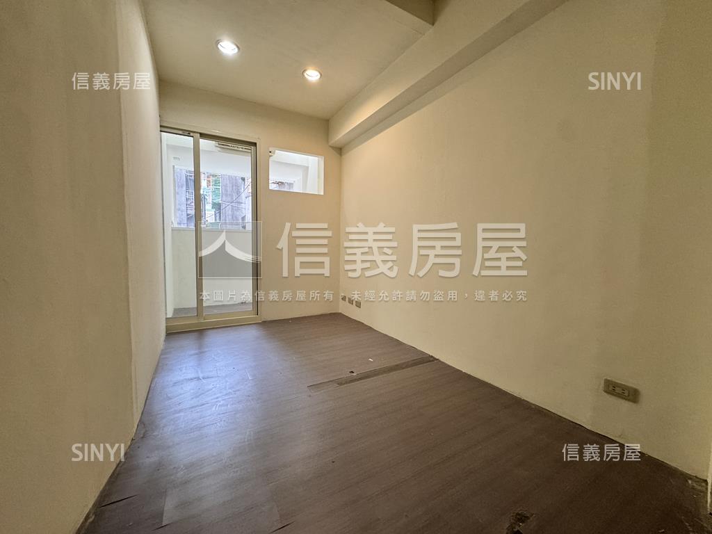 成功小資電梯２房房屋室內格局與周邊環境