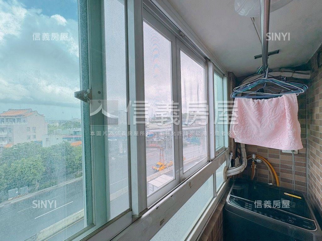 中央大道兩房平面車位房屋室內格局與周邊環境