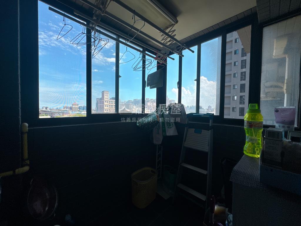 中山世紀稀有四房雙車位房屋室內格局與周邊環境