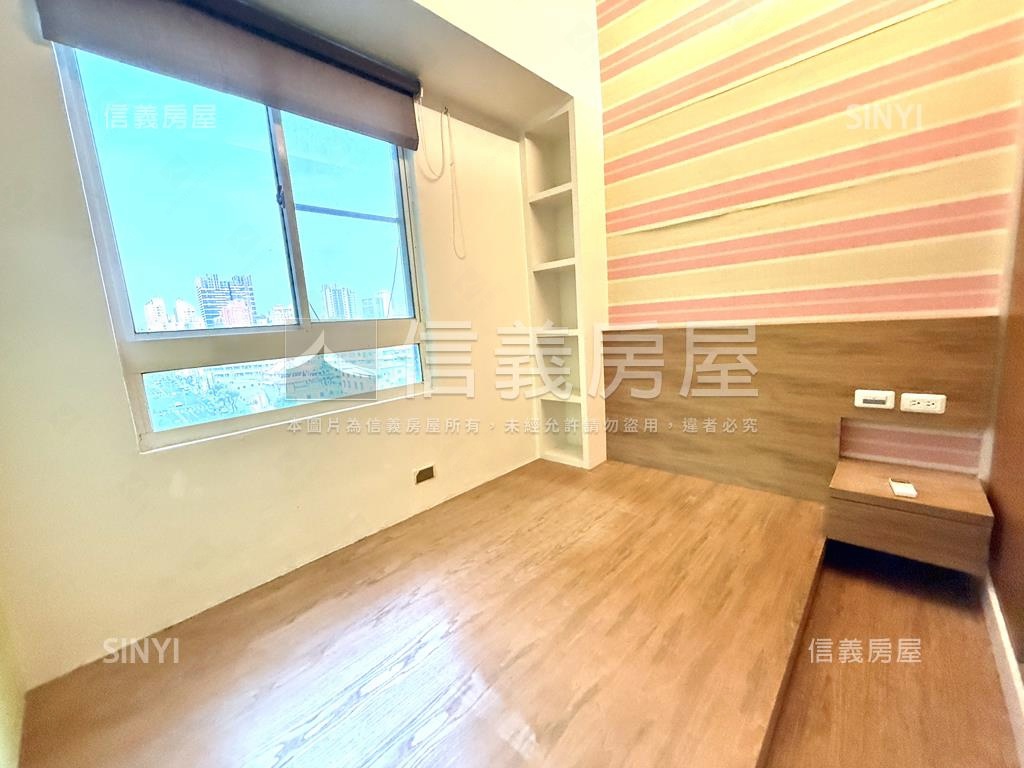 漢神巨蛋精美四房平車房屋室內格局與周邊環境