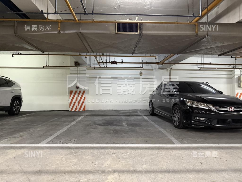 漢神巨蛋精美四房平車房屋室內格局與周邊環境