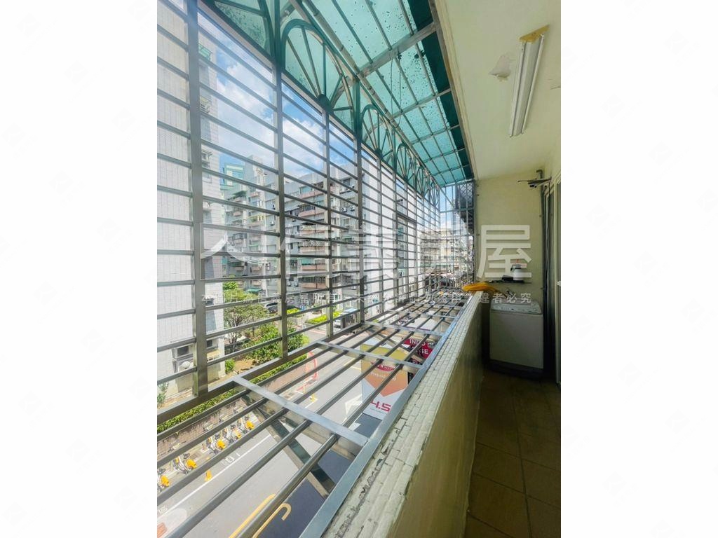 信義安和精美２房房屋室內格局與周邊環境