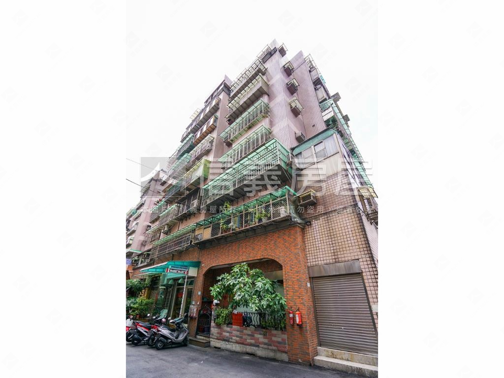 【新接案】幸福豪鎮套房房屋室內格局與周邊環境