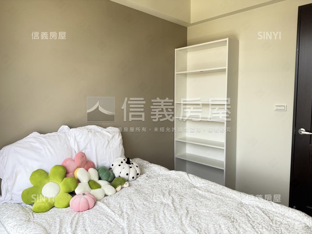 新都悅稀有溫馨兩房坡平車房屋室內格局與周邊環境