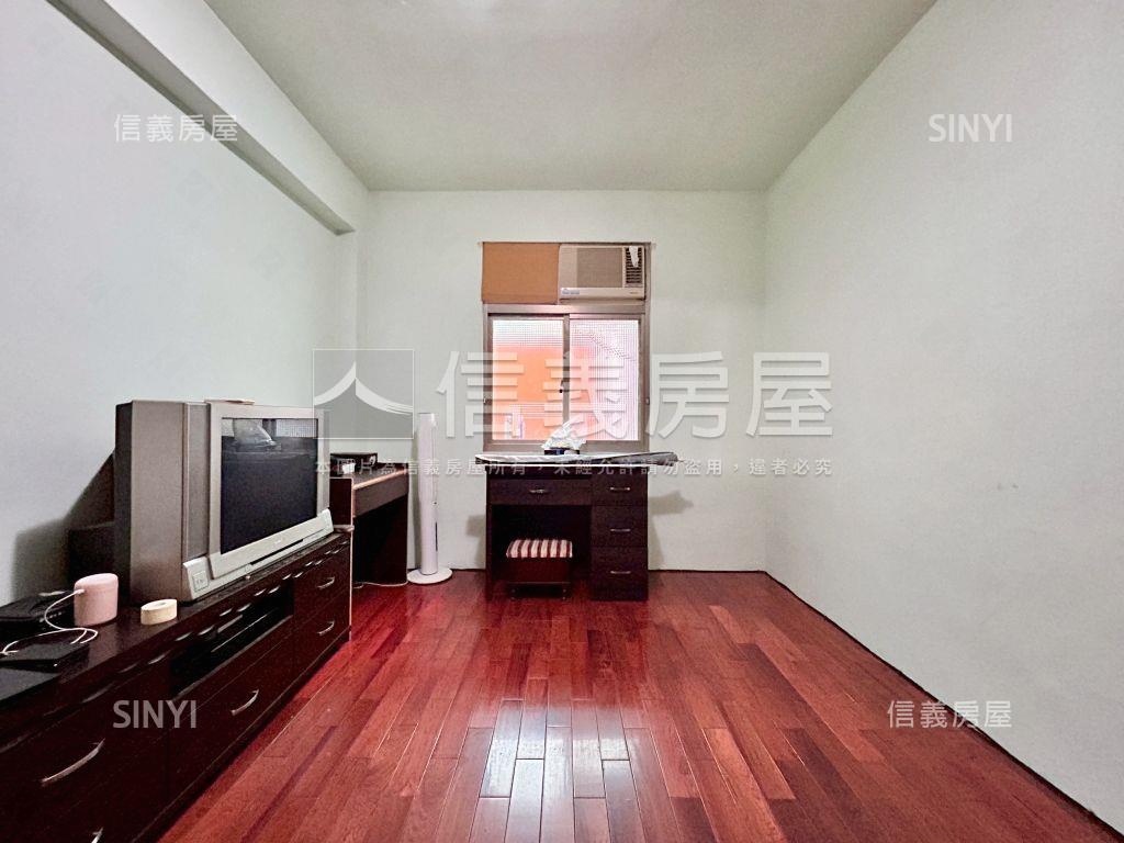 新泰路低樓層公寓２樓房屋室內格局與周邊環境