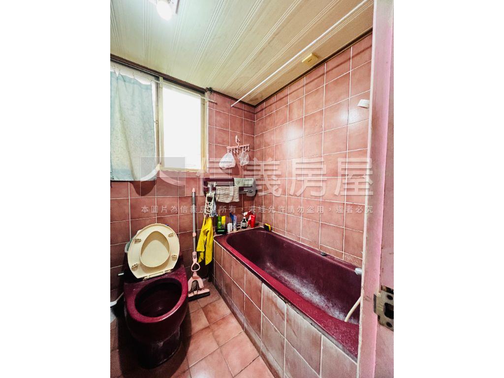 忠誠欒樹高樓層景觀三房房屋室內格局與周邊環境