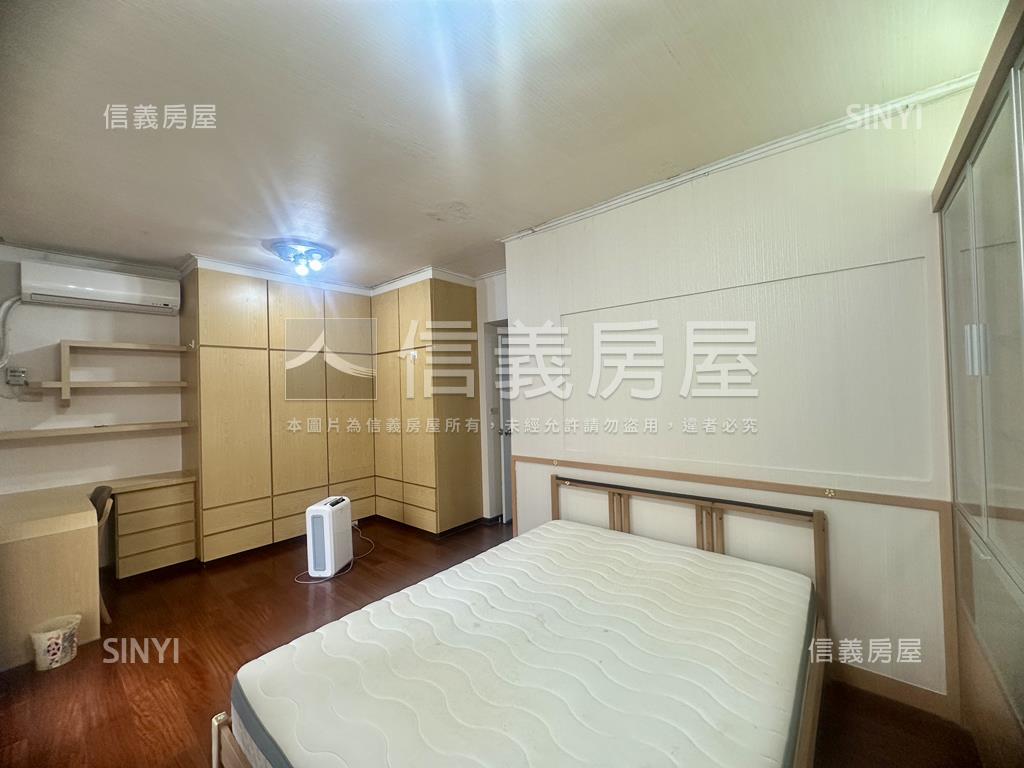 綠意採光樓中樓四房車位房屋室內格局與周邊環境