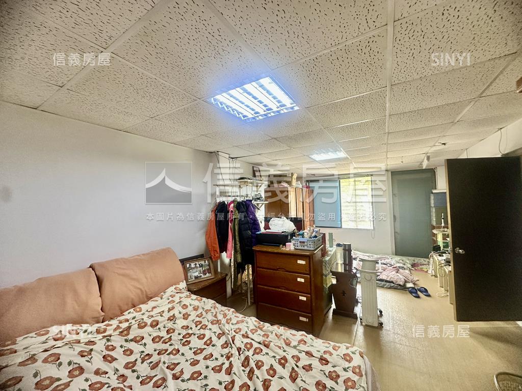 綠意採光樓中樓四房車位房屋室內格局與周邊環境