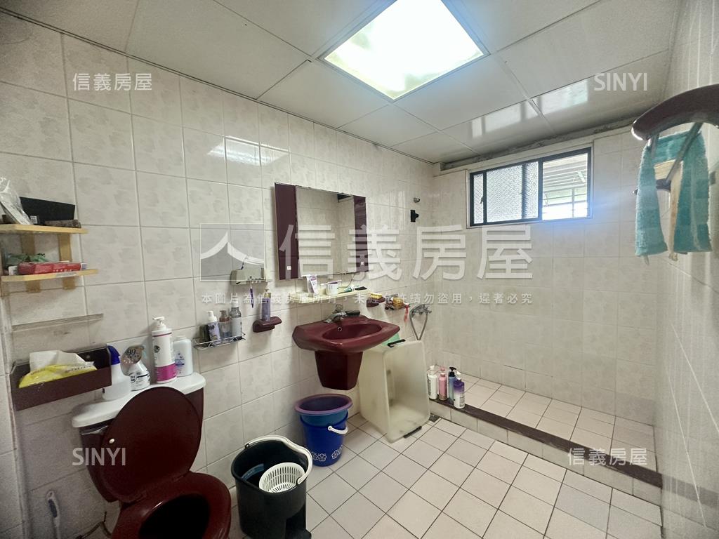 綠意採光樓中樓四房車位房屋室內格局與周邊環境