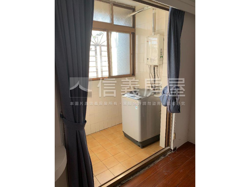 綠意採光樓中樓四房車位房屋室內格局與周邊環境