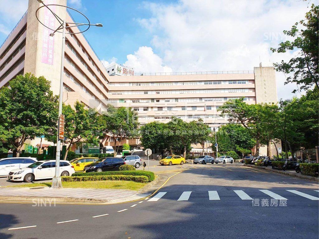 忠誠方正五樓房屋室內格局與周邊環境