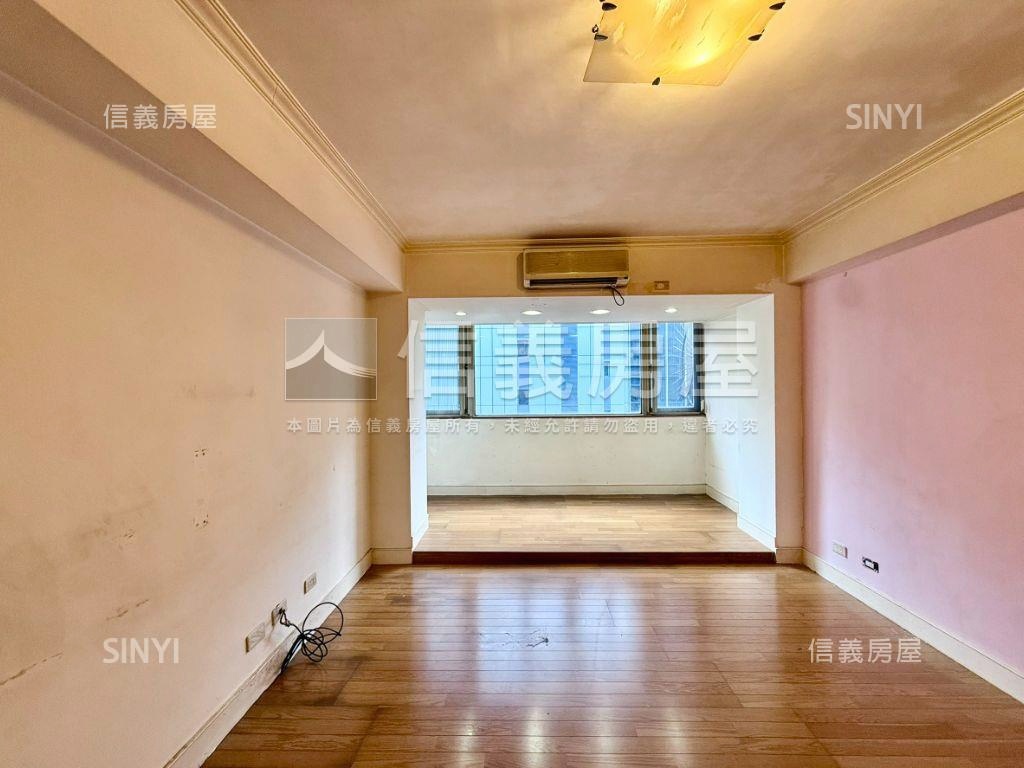 三面採光一層一戶次高樓房屋室內格局與周邊環境