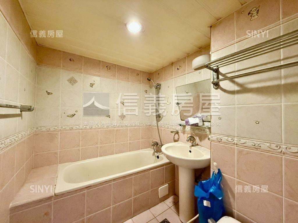 三面採光一層一戶次高樓房屋室內格局與周邊環境